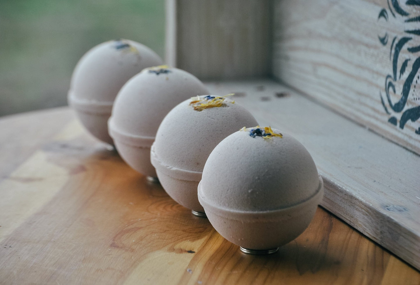 Lady Godiva Essentials Bath Bomb - 6K Trading Post