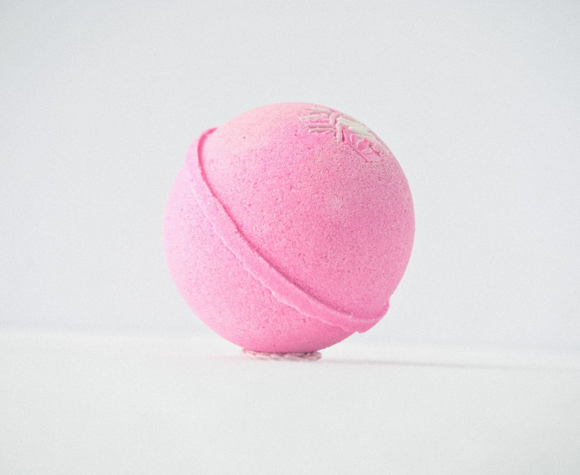 Berries and Cream Bath Bomb - 6K Soap